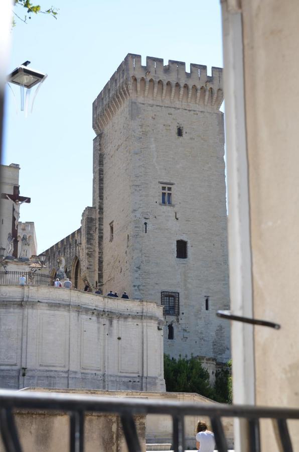 Face Au Palais Des Papes Leilighet Avignon Eksteriør bilde