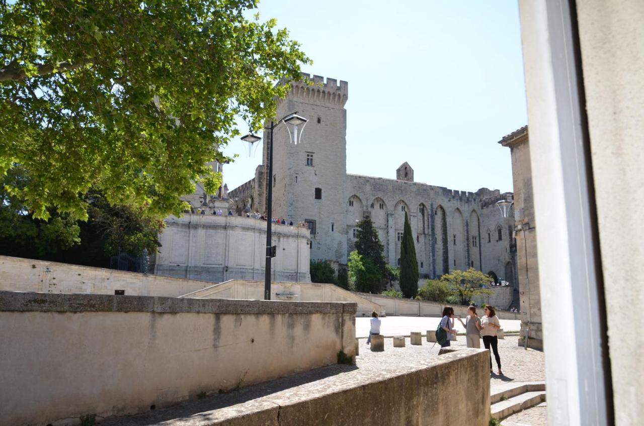 Face Au Palais Des Papes Leilighet Avignon Eksteriør bilde
